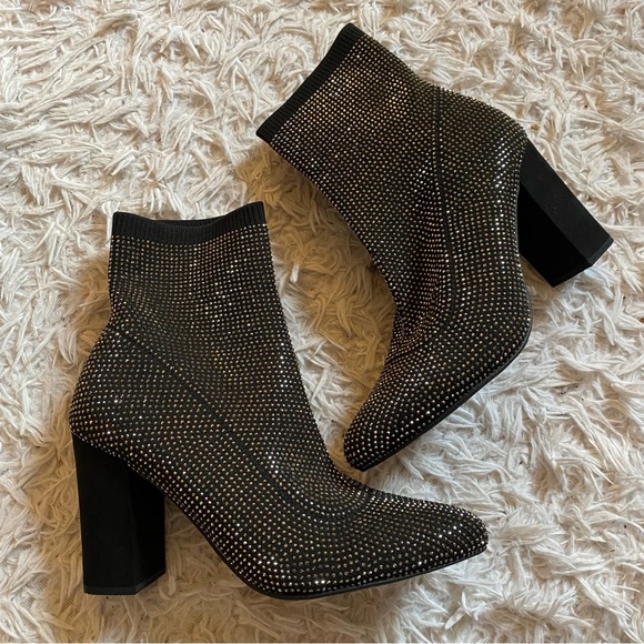 NWT/NIB WILD PAIR Baybe Bling Sock Bootie size 8 - Picture 2 of 9